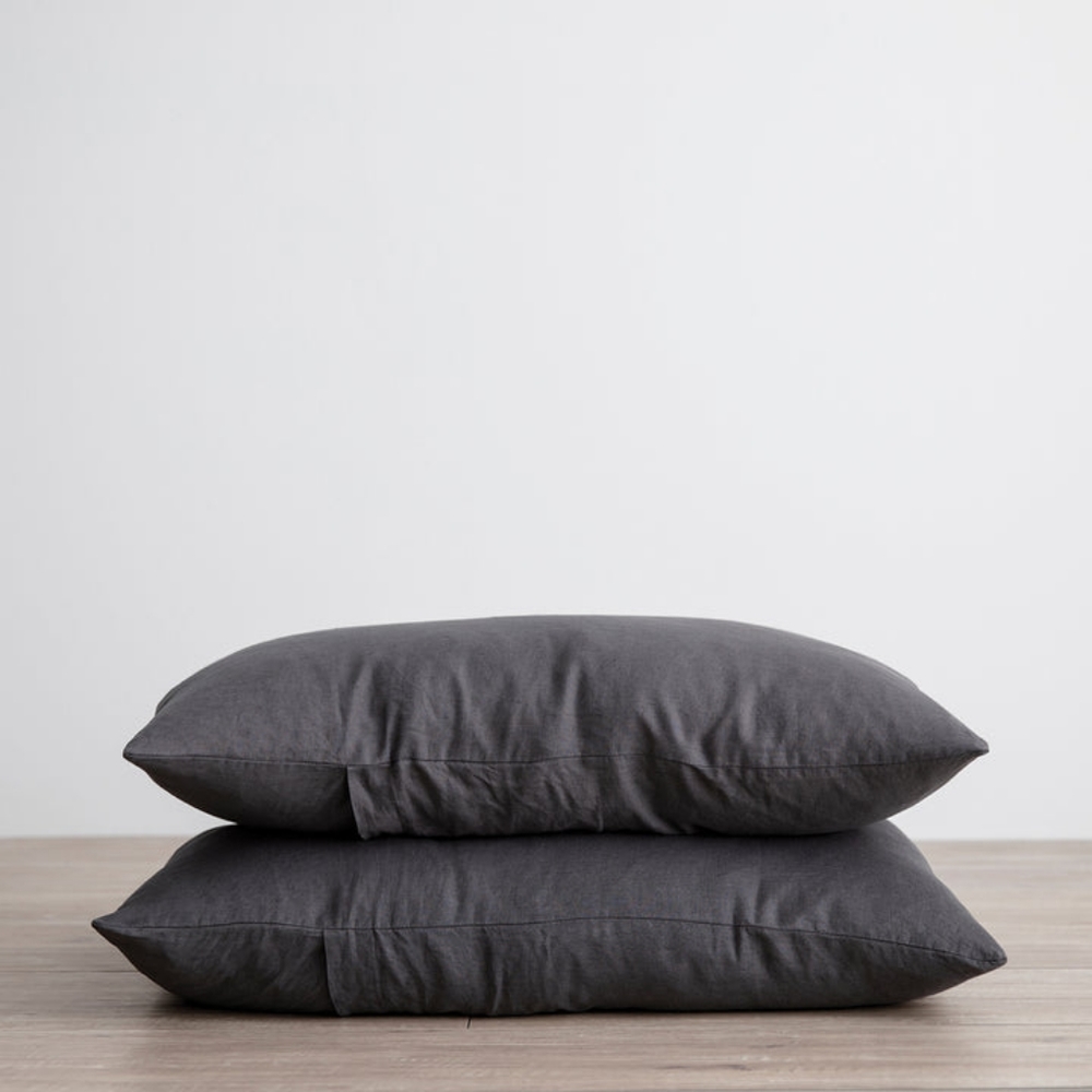 Cultiver Slate standard size pillowcases - set of 2. NEW